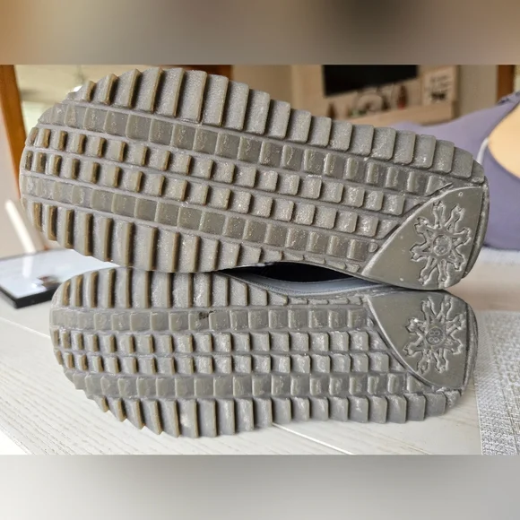 Santana Canada "Myrah" Winter Boots - Picture 7 of 16